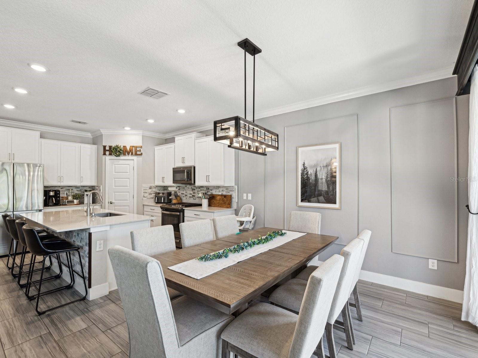 Listing photo id 17 for 8630 Campus Woods Way
