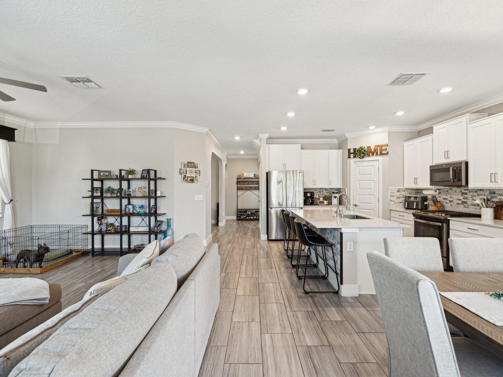 Listing photo id 20 for 8630 Campus Woods Way