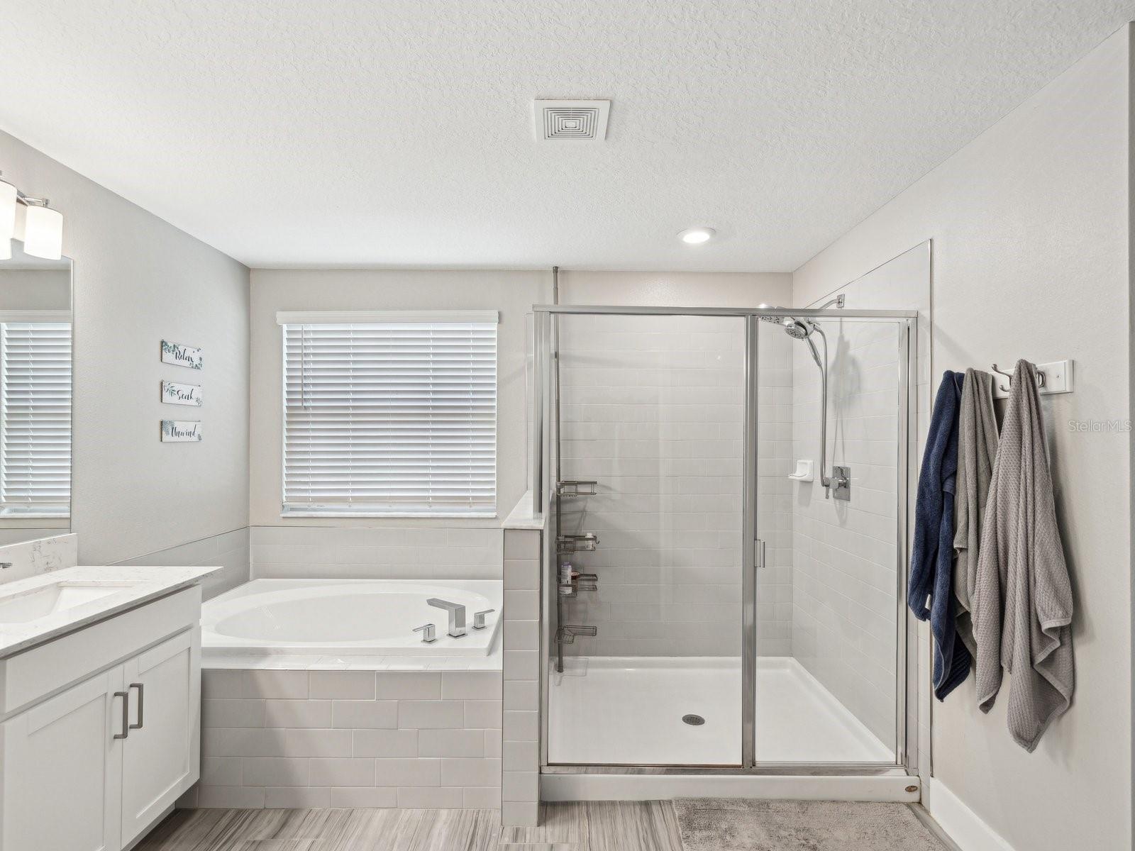 Listing photo id 36 for 8630 Campus Woods Way