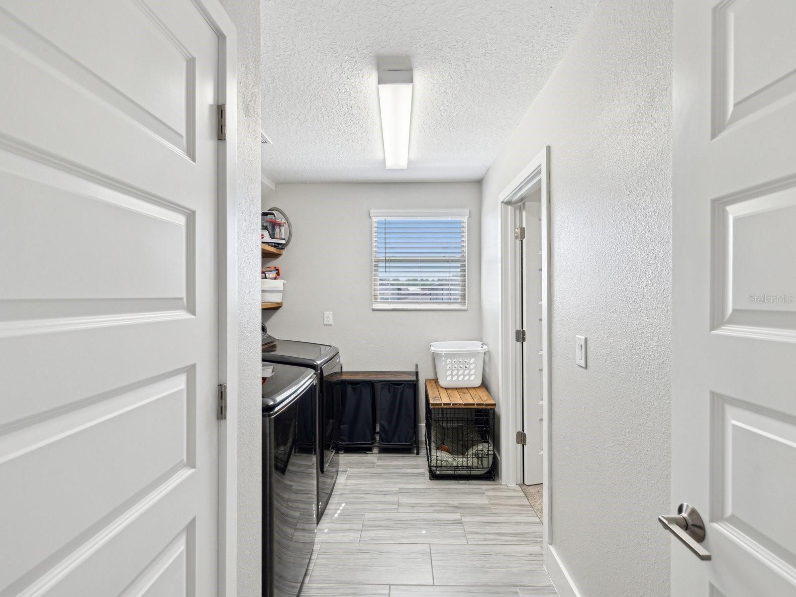 Listing photo id 38 for 8630 Campus Woods Way