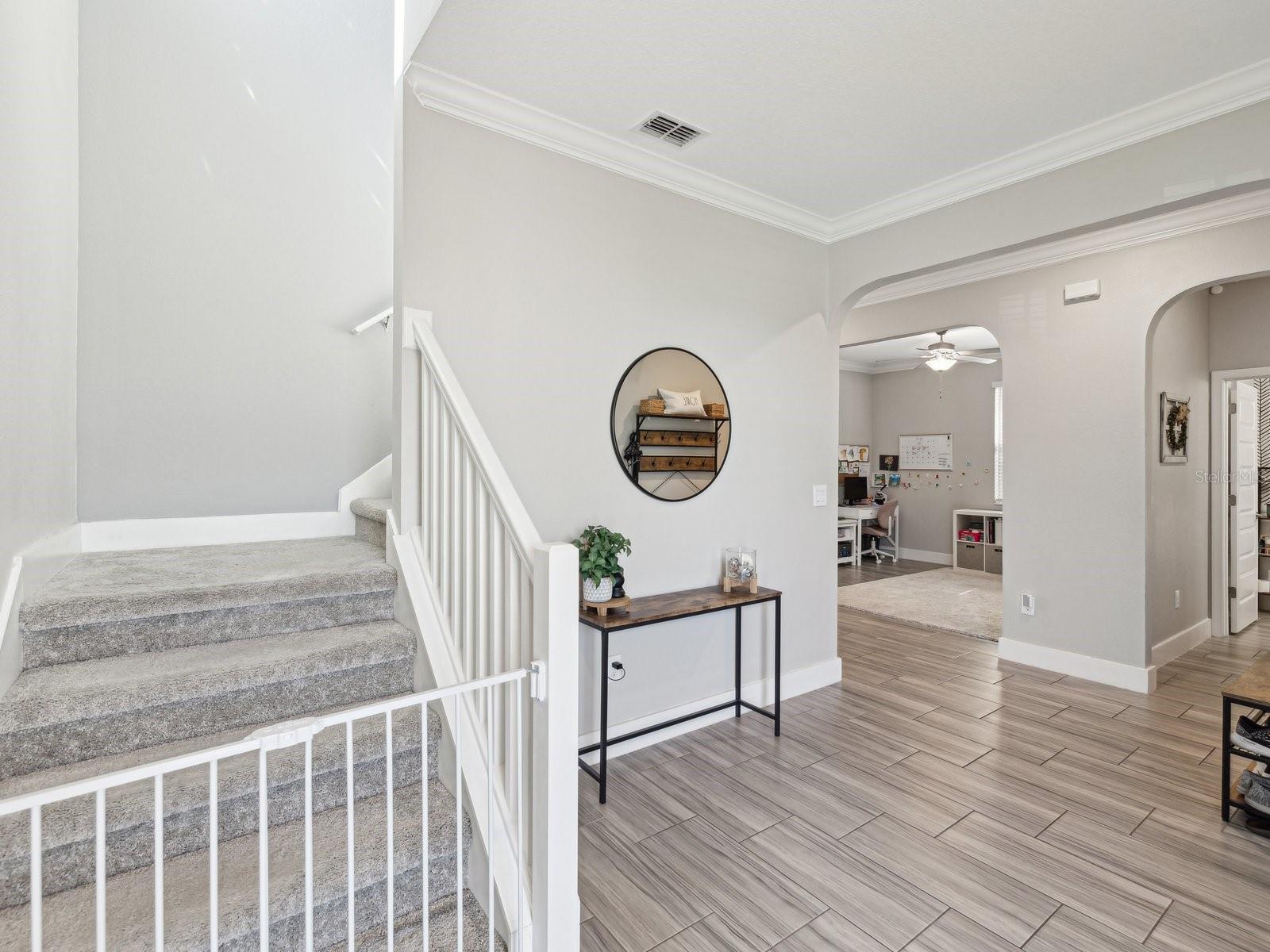 Listing photo id 4 for 8630 Campus Woods Way