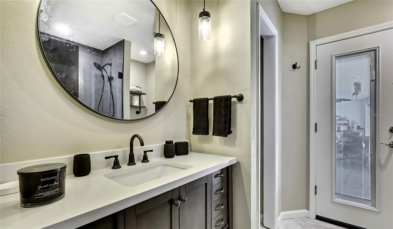 Image 33 of 67 For 7233 Royal Oak Drive