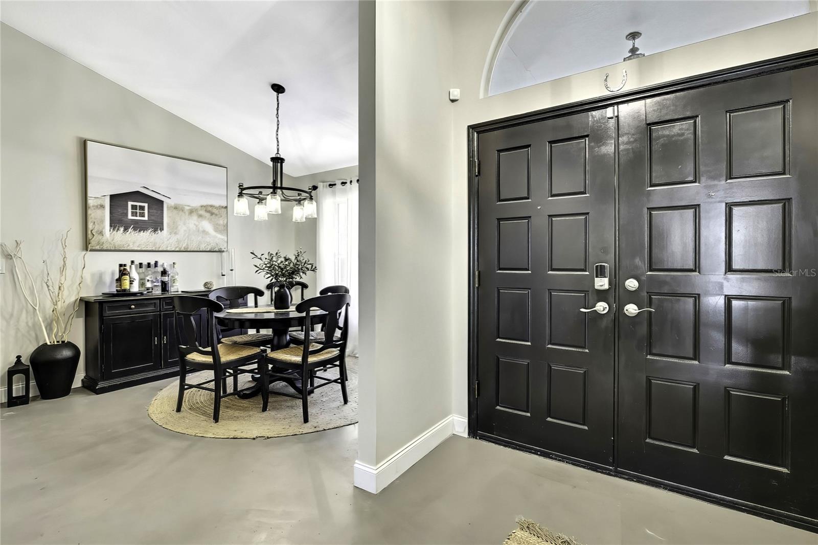 Image 9 of 67 For 7233 Royal Oak Drive