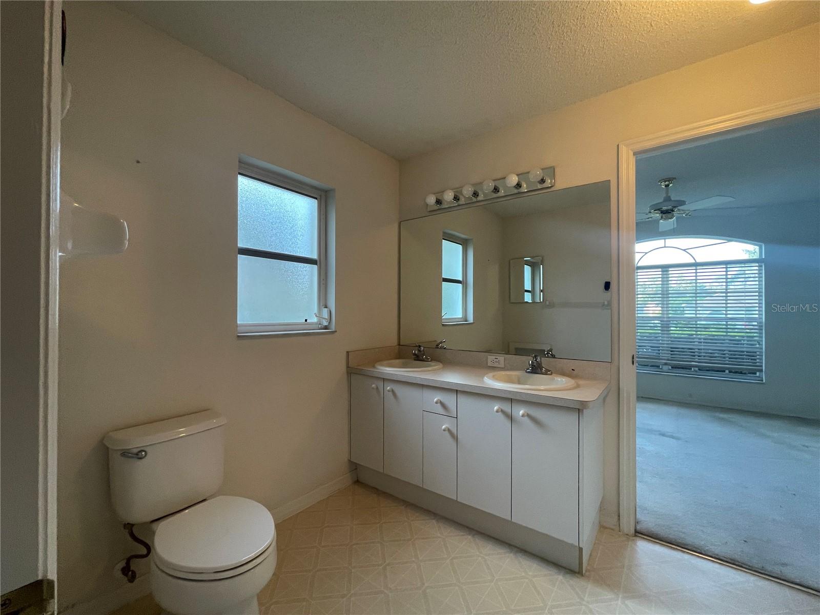 Image 16 of 31 For 11213 Brooklawn Drive