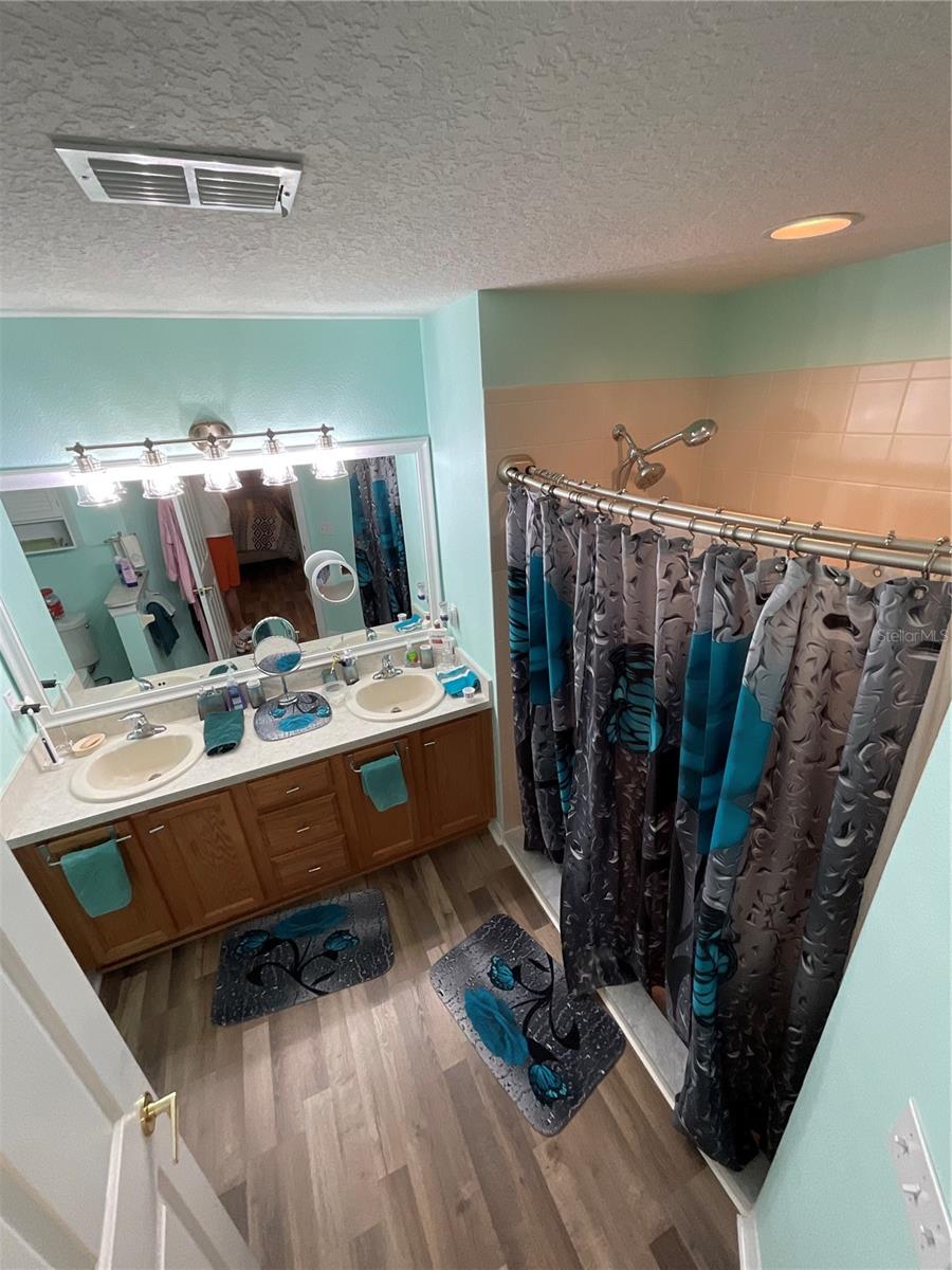 Image 14 of 25 For 18027 Baywood Forest Drive