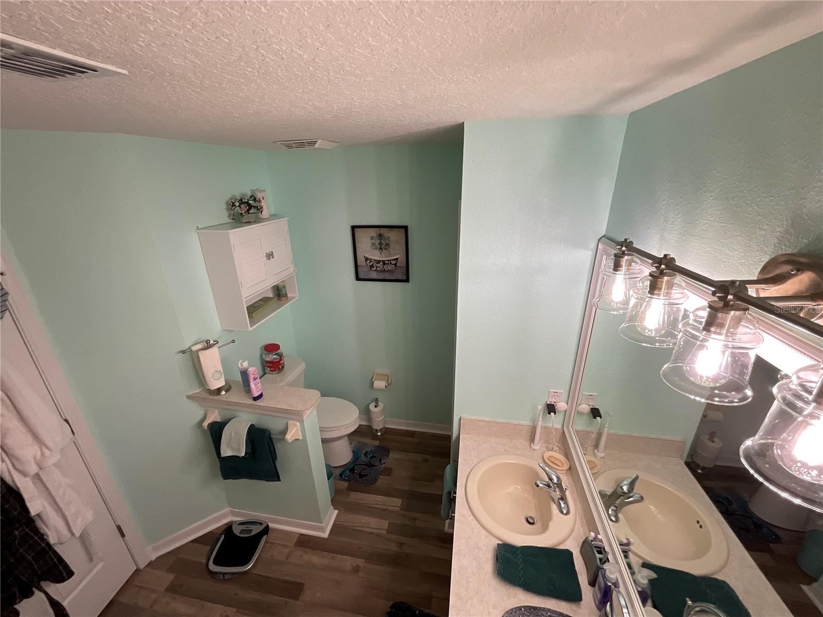 Image 15 of 25 For 18027 Baywood Forest Drive