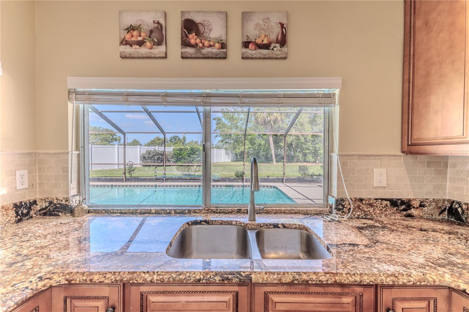 Image 22 of 51 For 12191 Monarco Lane
