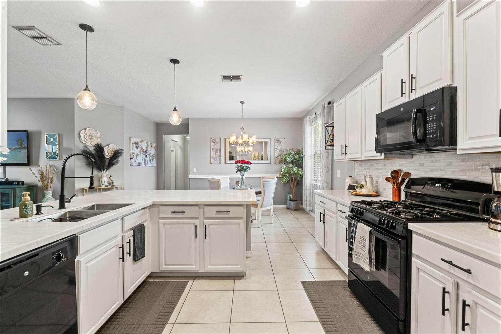 Image 11 of 39 For 21167 Pleasant Plains Parkway