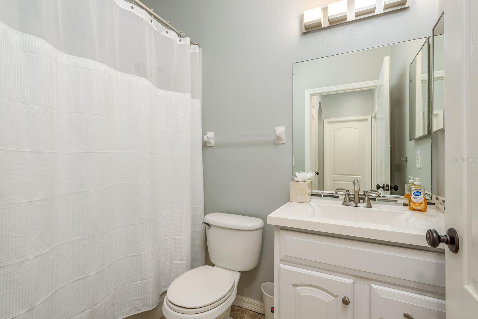 Listing photo id 22 for 1810 Winsloe Drive