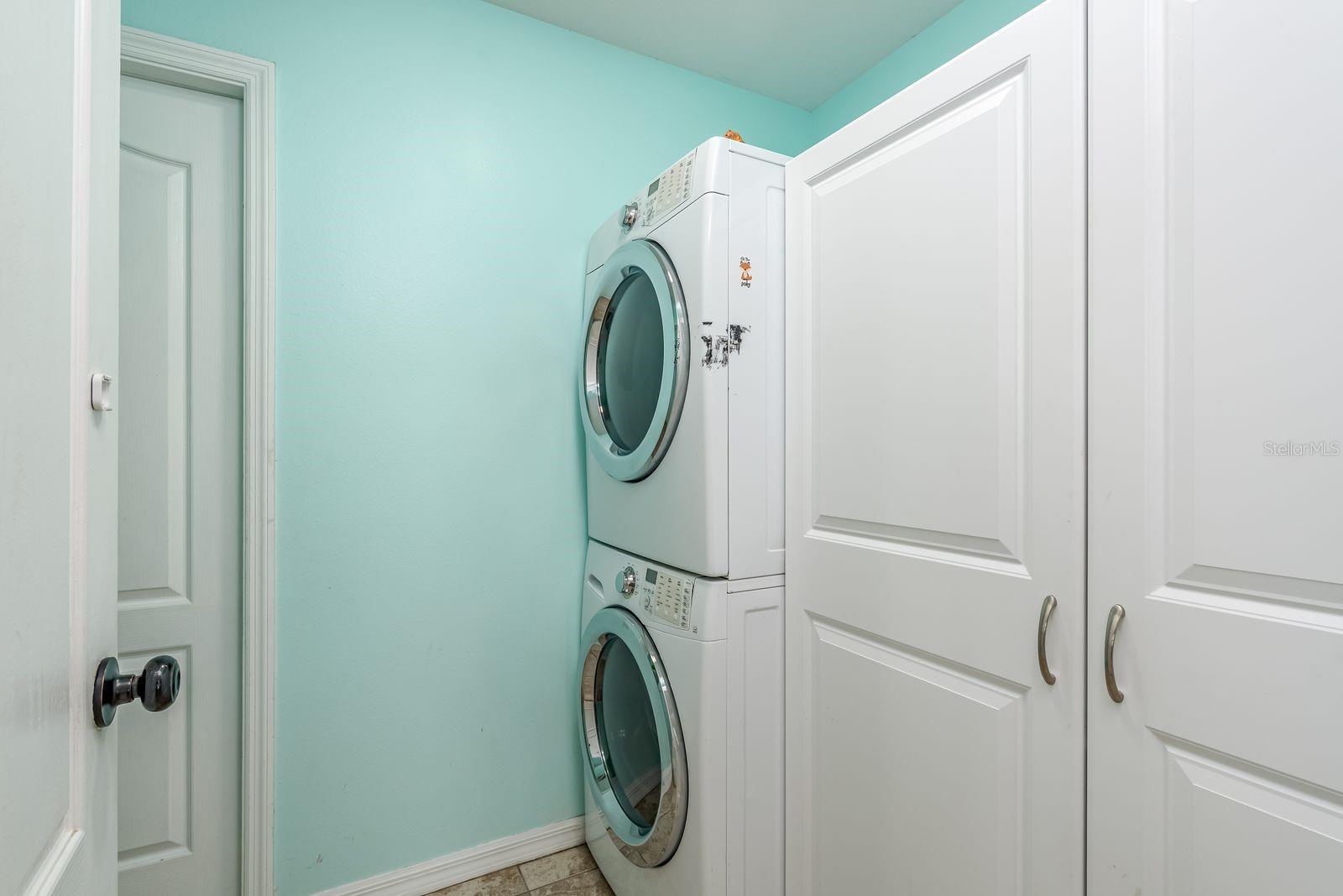 Listing photo id 25 for 1810 Winsloe Drive