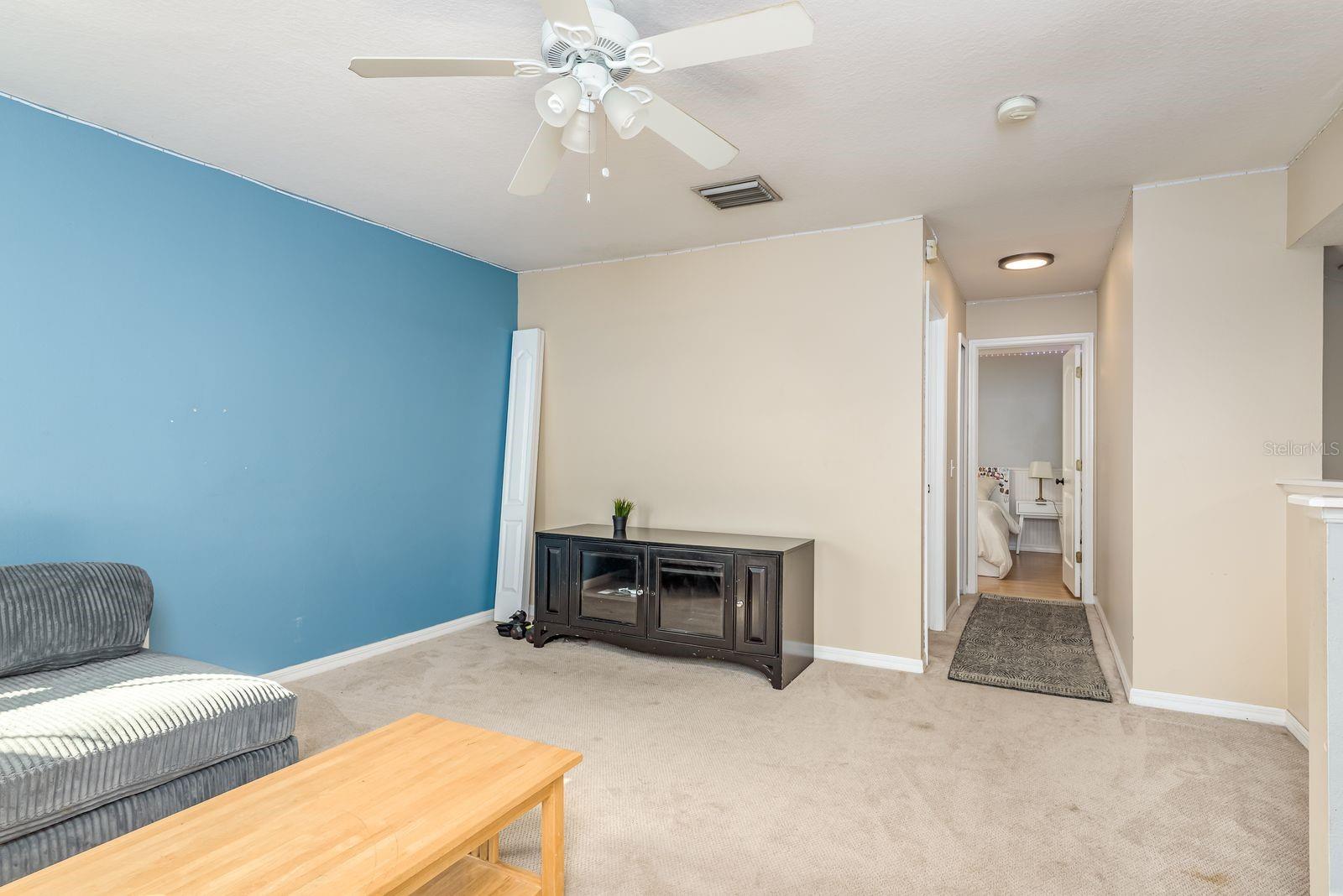 Listing photo id 29 for 1810 Winsloe Drive