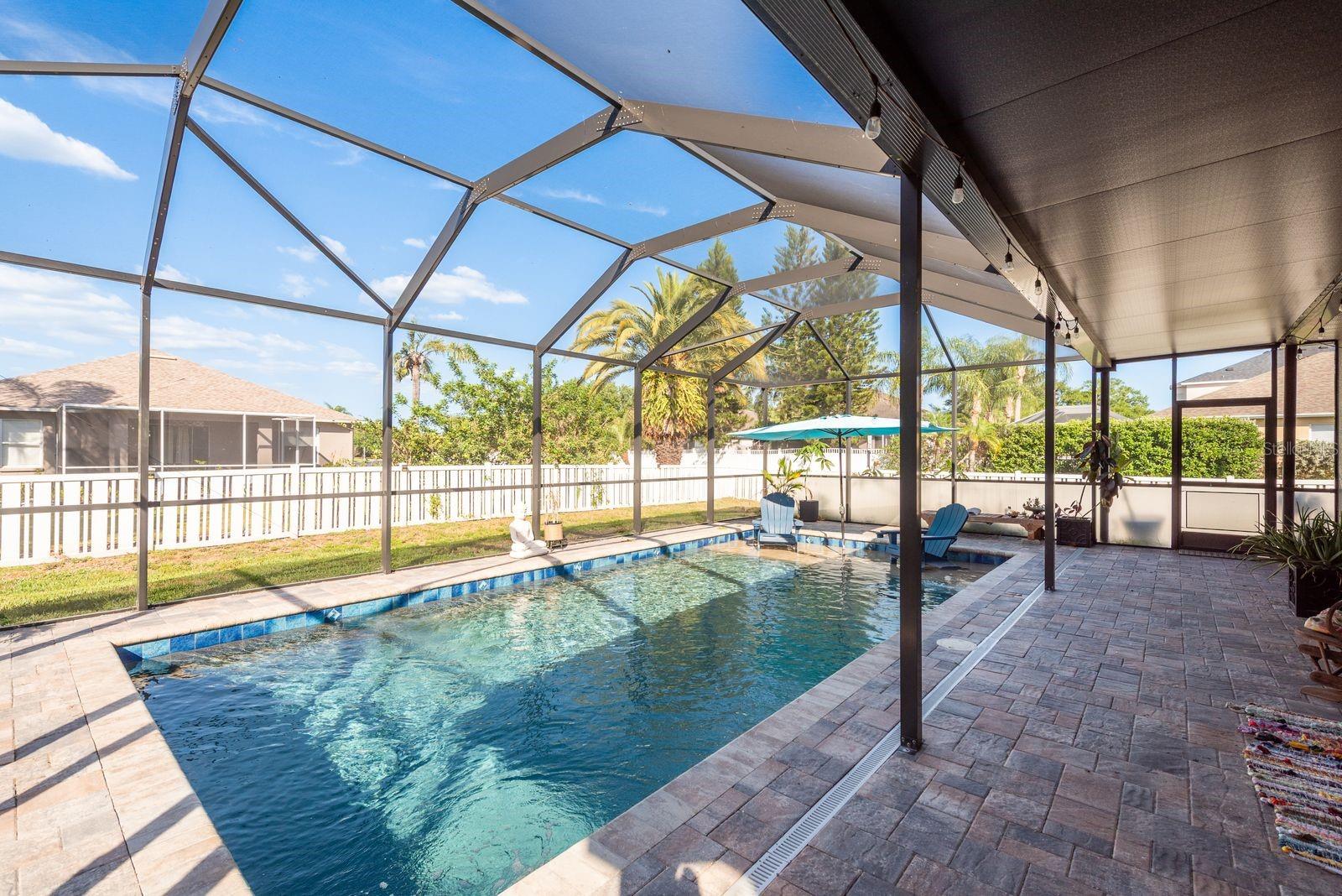Listing photo id 35 for 1810 Winsloe Drive