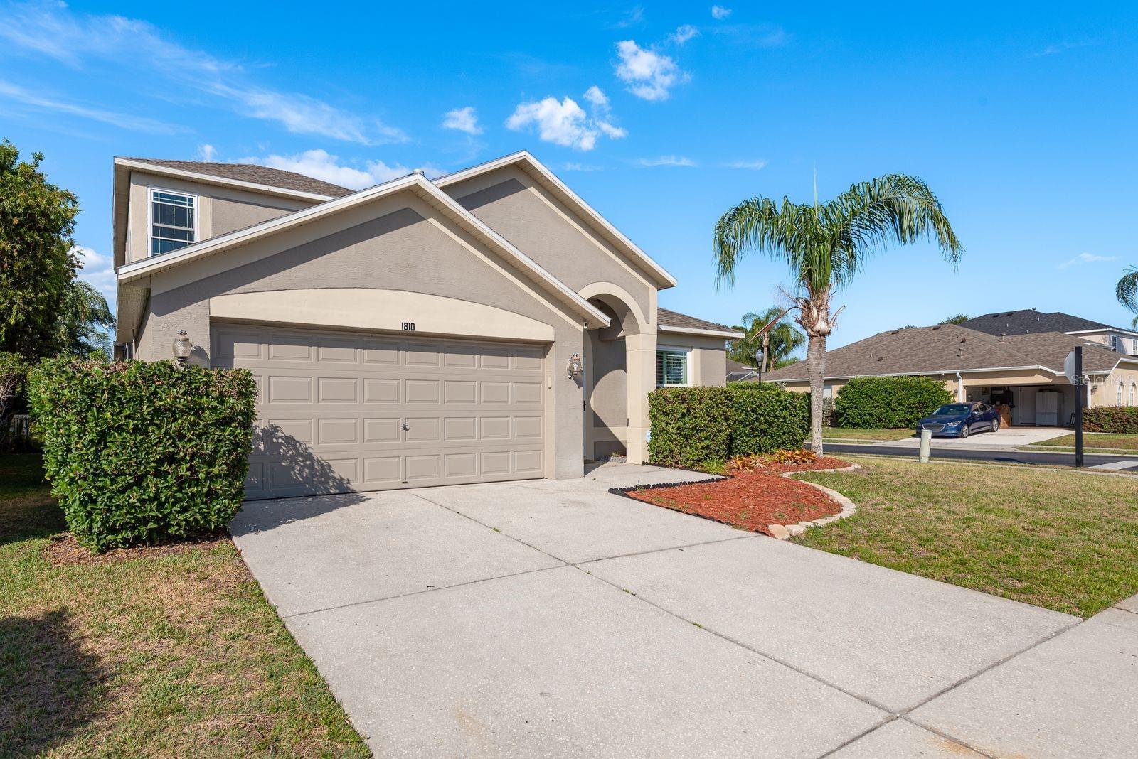 Listing photo id 39 for 1810 Winsloe Drive