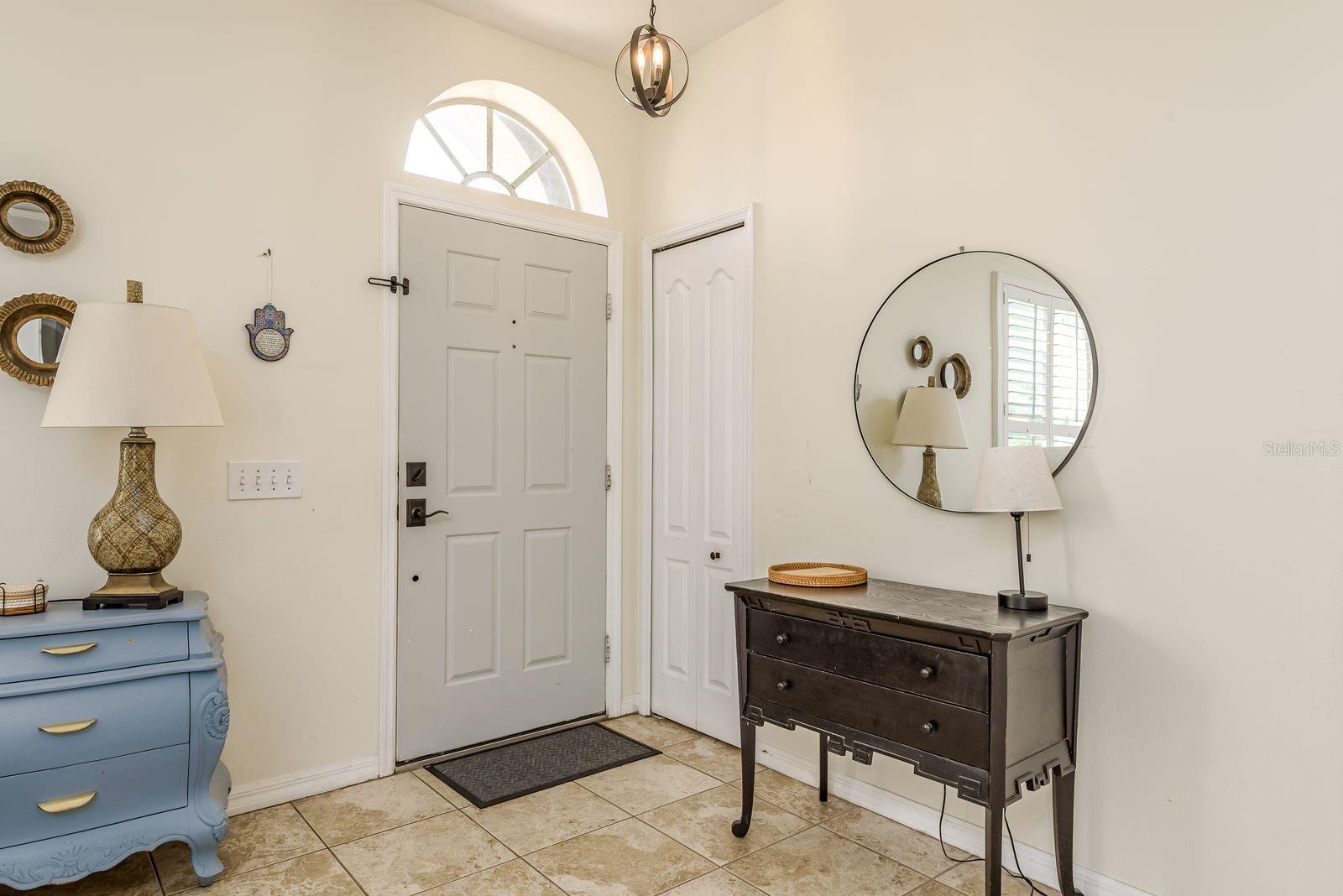 Listing photo id 4 for 1810 Winsloe Drive