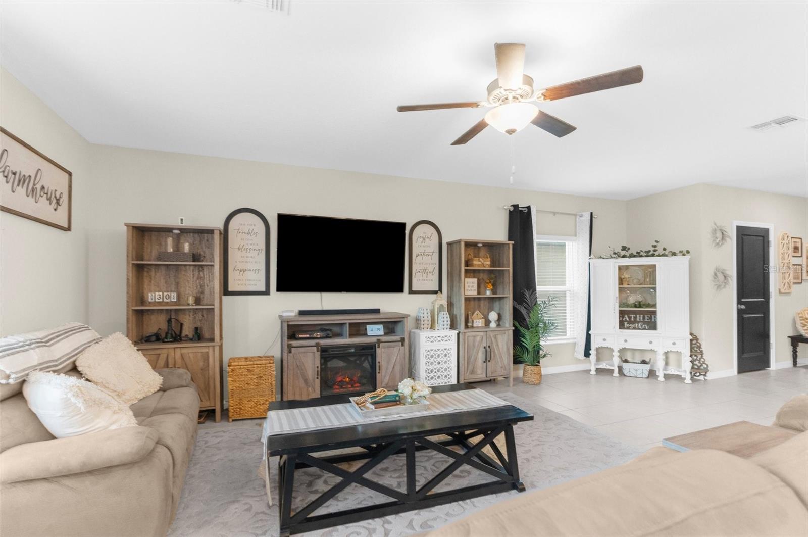 Image 4 of 29 For 2132 Shining Azul Way