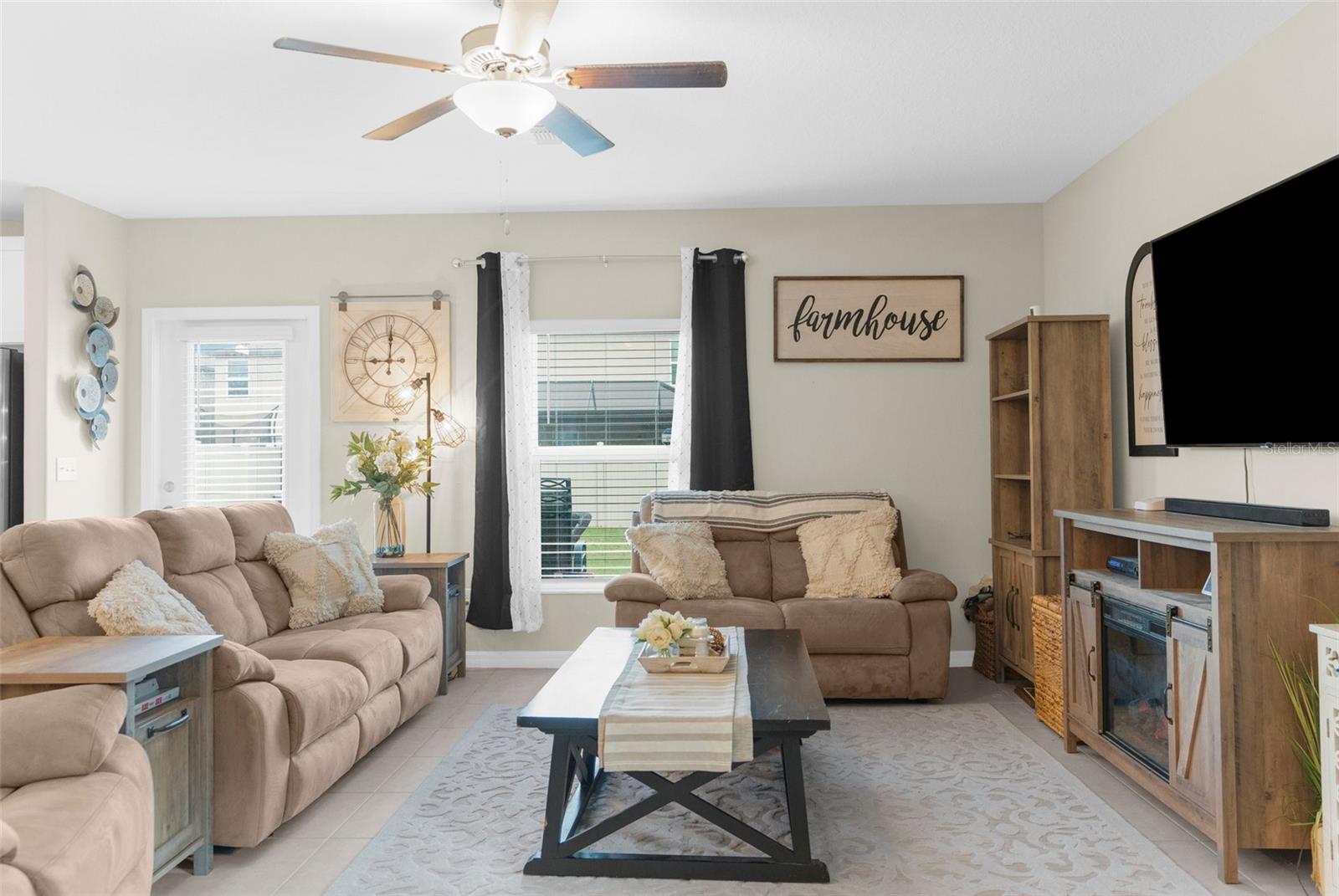 Image 5 of 29 For 2132 Shining Azul Way