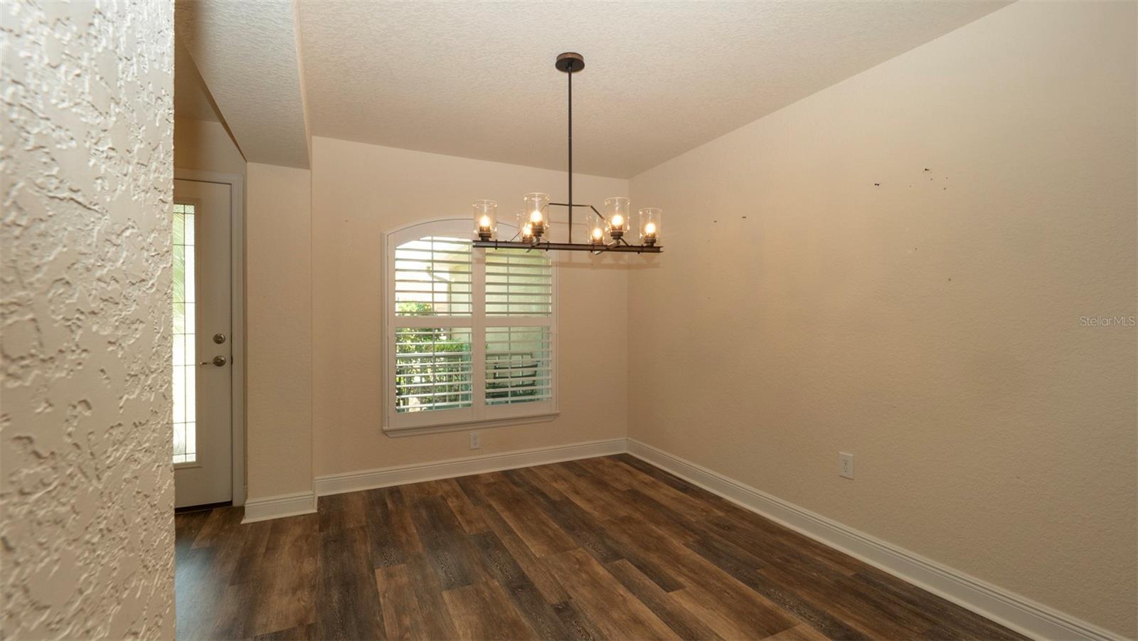 Image 10 of 29 For 6856 Wirevine Drive