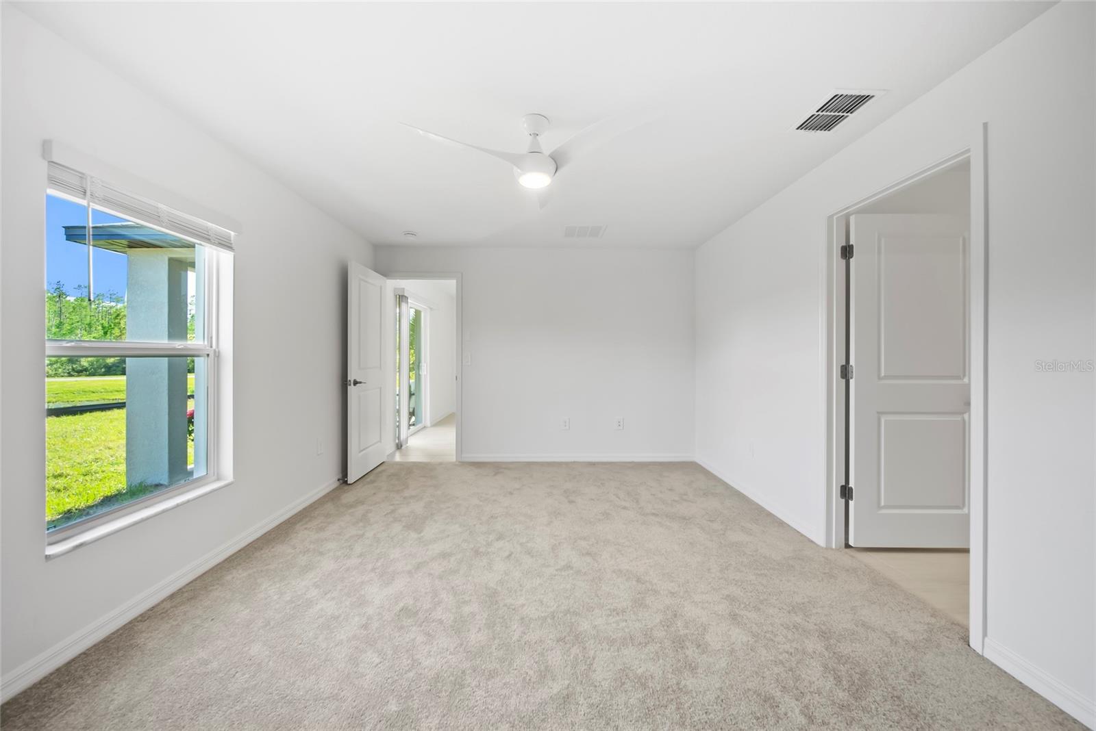 Image 11 of 16 For 17662 Happytrails Street