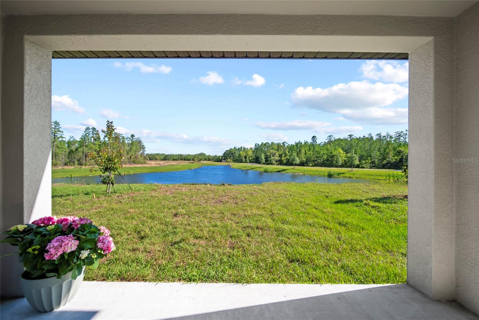 Image 13 of 16 For 17662 Happytrails Street