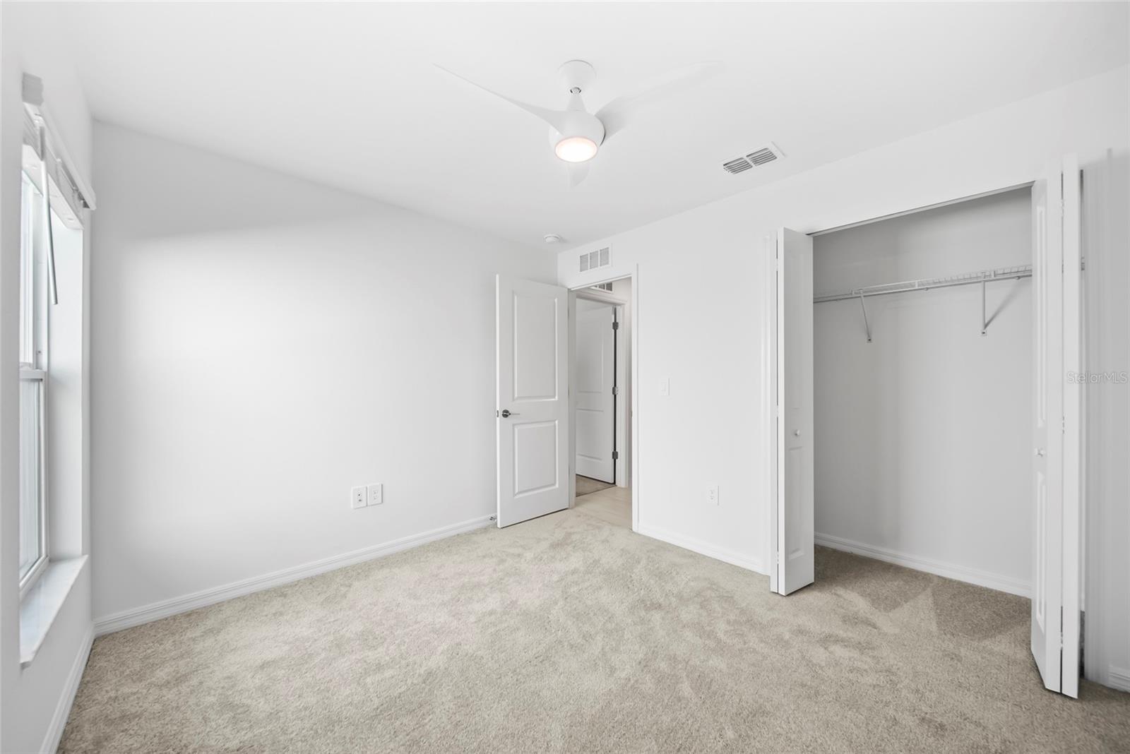 Image 7 of 16 For 17662 Happytrails Street