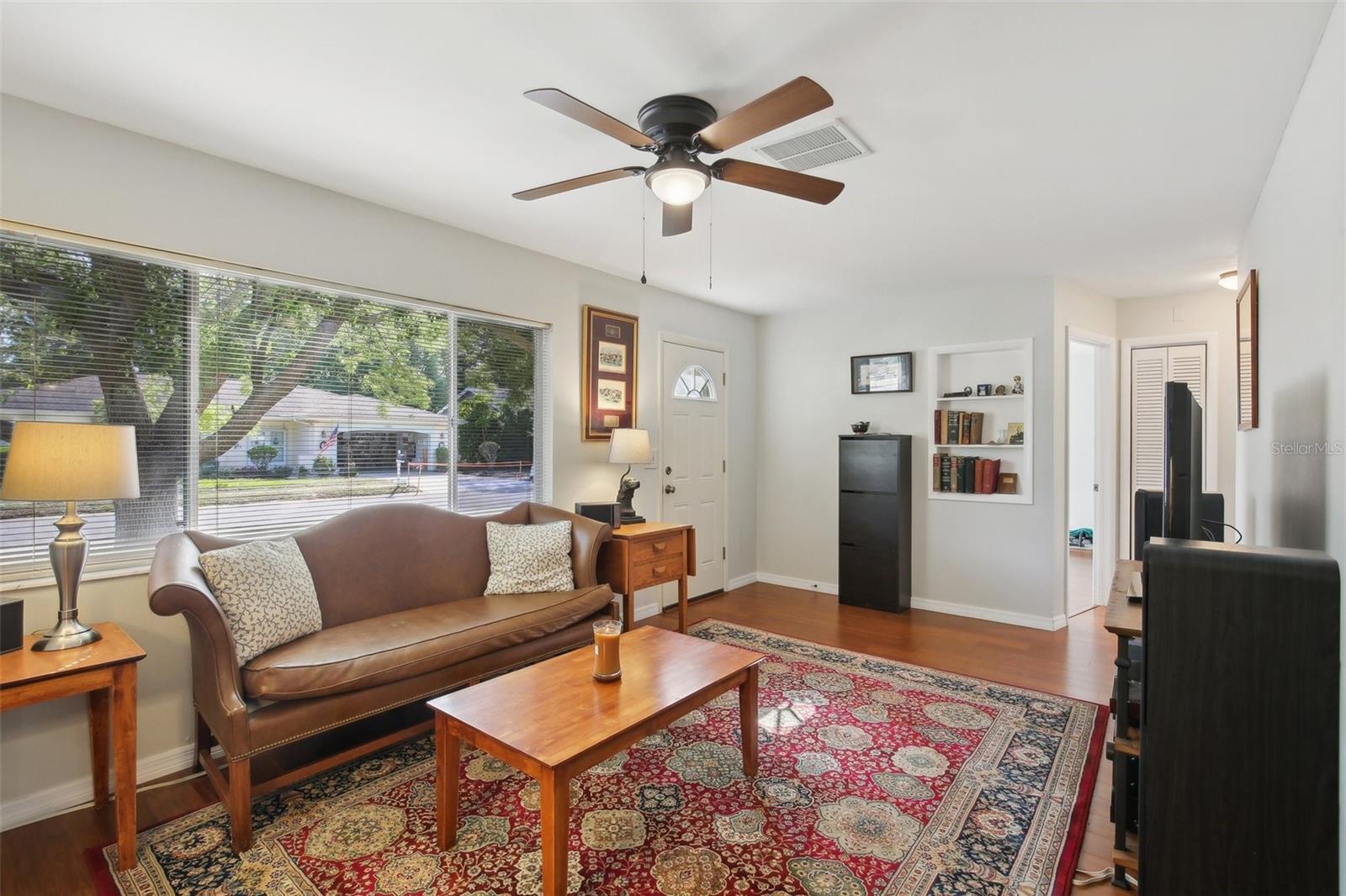 Image 10 of 40 For 12906 Sandburst Lane