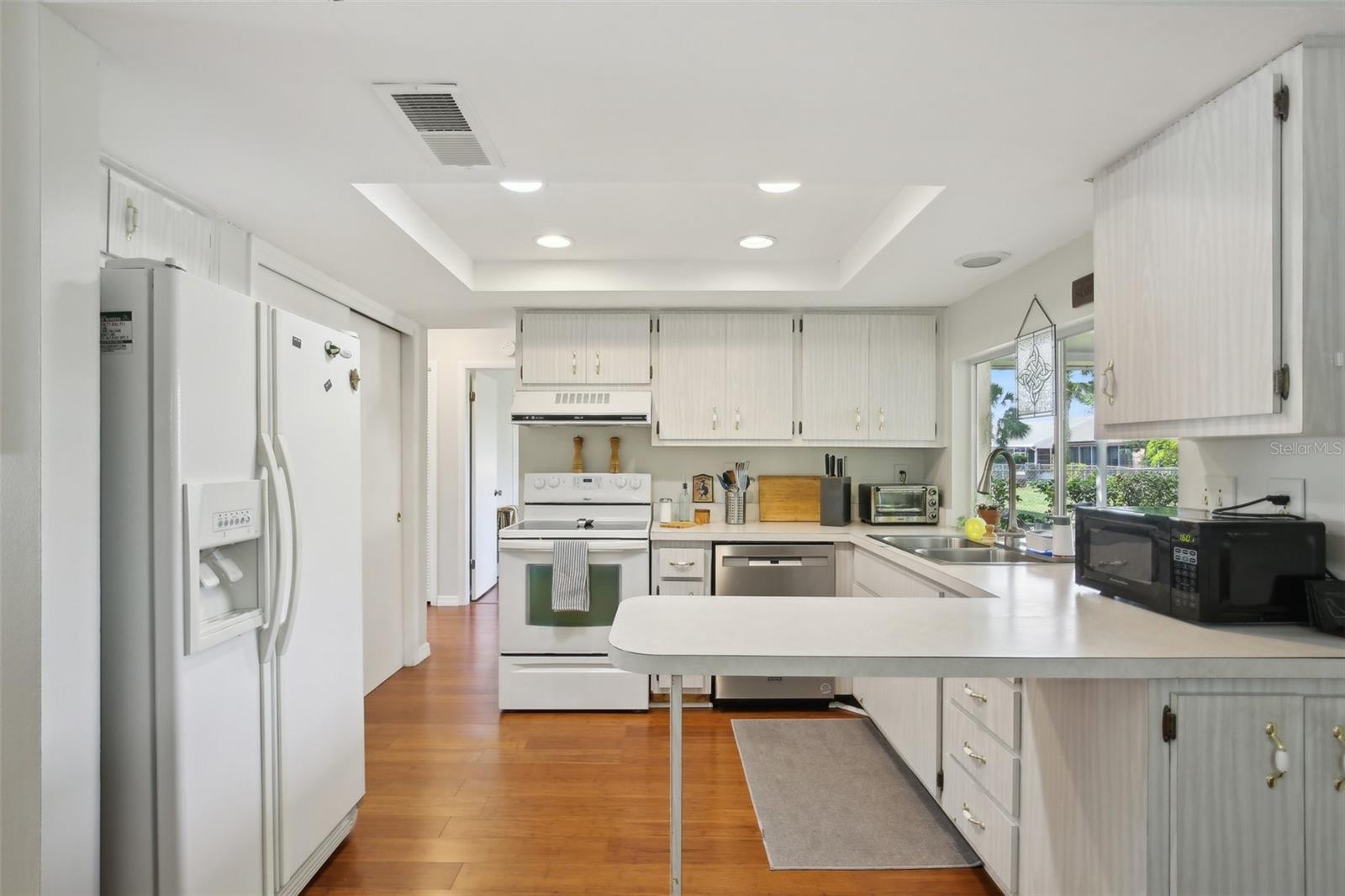 Image 13 of 40 For 12906 Sandburst Lane