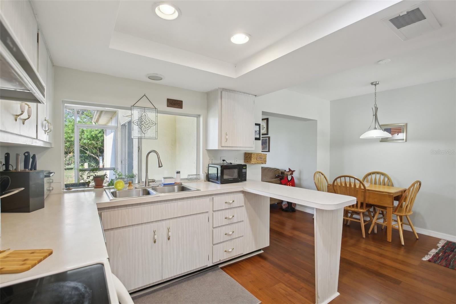 Image 16 of 40 For 12906 Sandburst Lane