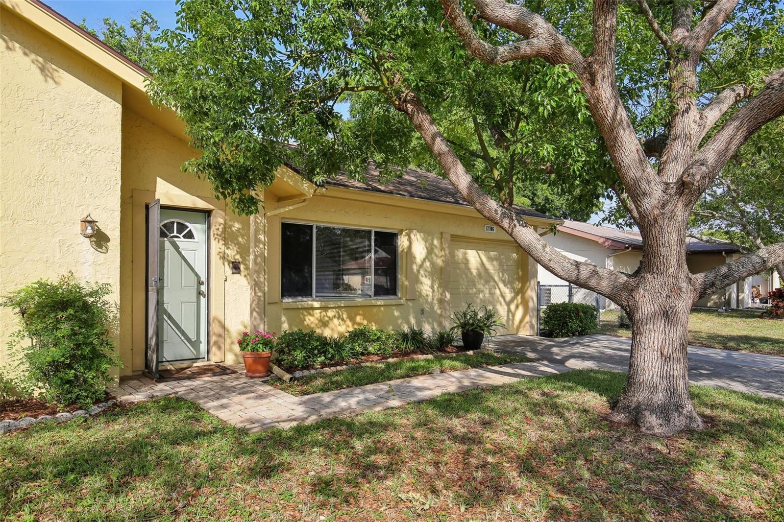 Image 5 of 40 For 12906 Sandburst Lane