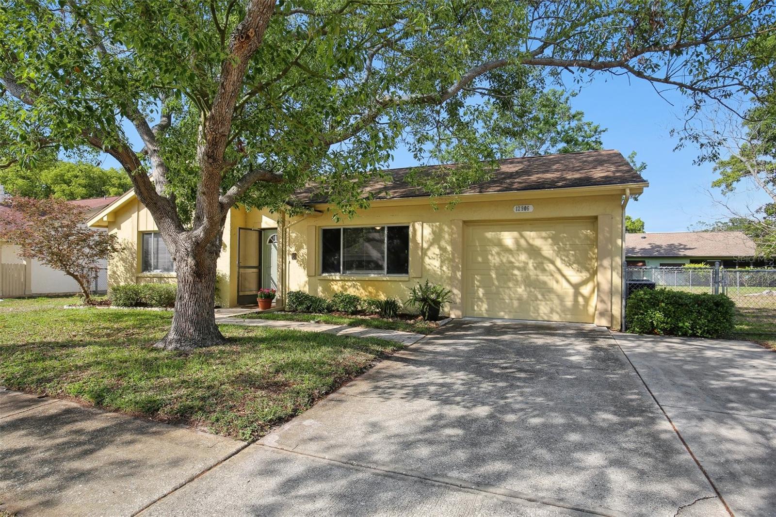 Image 7 of 40 For 12906 Sandburst Lane