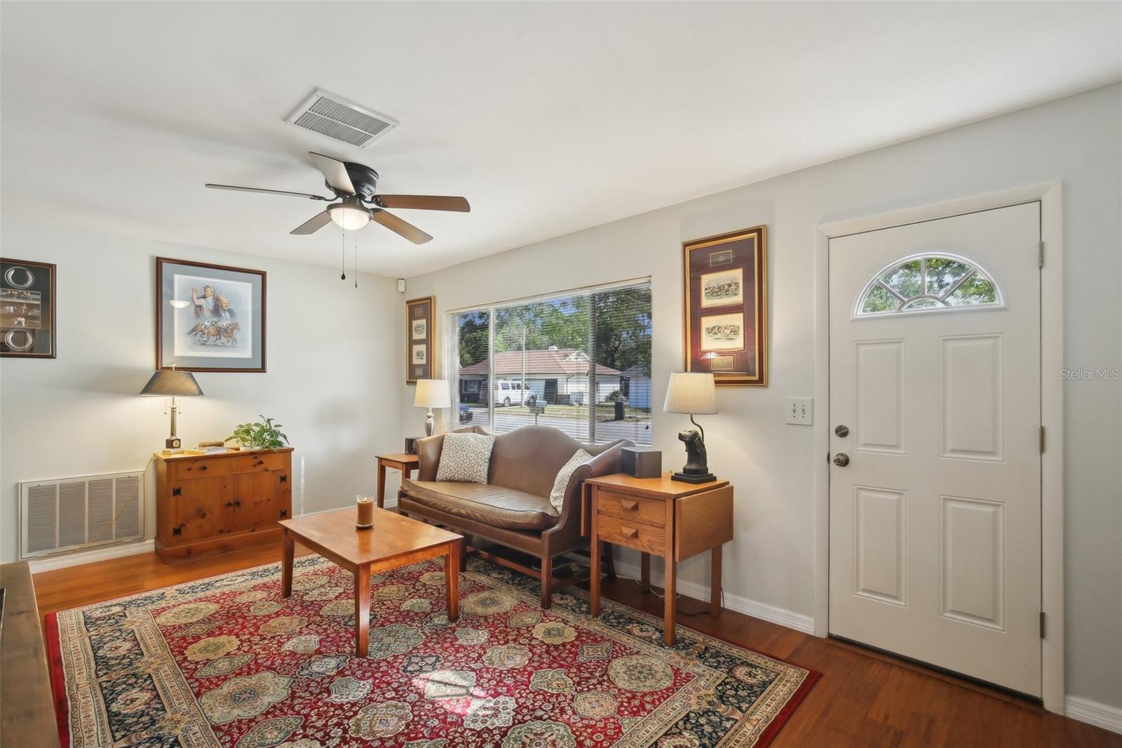 Image 9 of 40 For 12906 Sandburst Lane