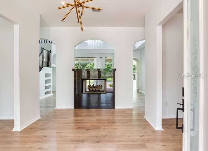 Listing photo id 8 for 15906 Prince William Place