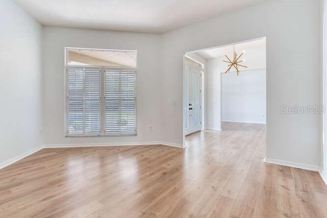 Listing photo id 19 for 15906 Prince William Place