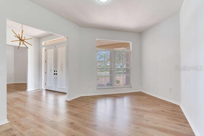 Listing photo id 21 for 15906 Prince William Place