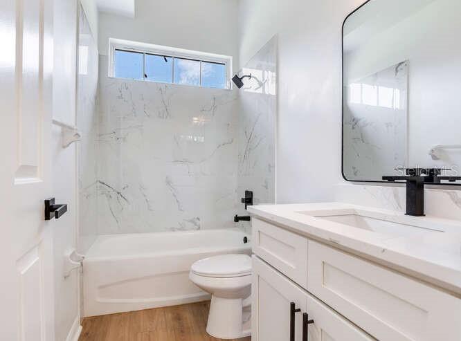 Listing photo id 36 for 15906 Prince William Place