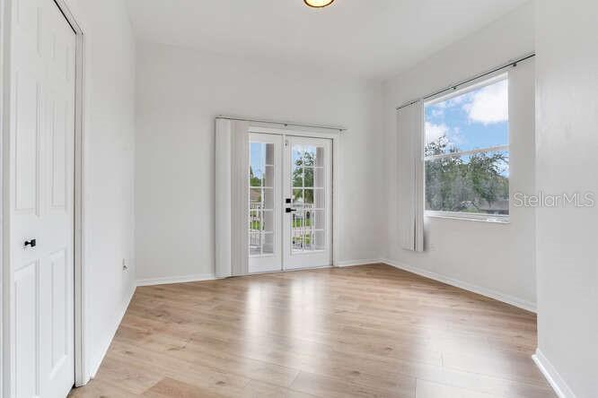 Listing photo id 58 for 15906 Prince William Place