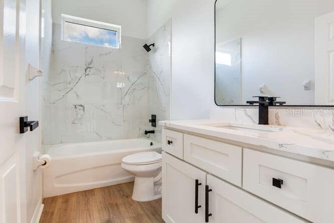 Listing photo id 64 for 15906 Prince William Place
