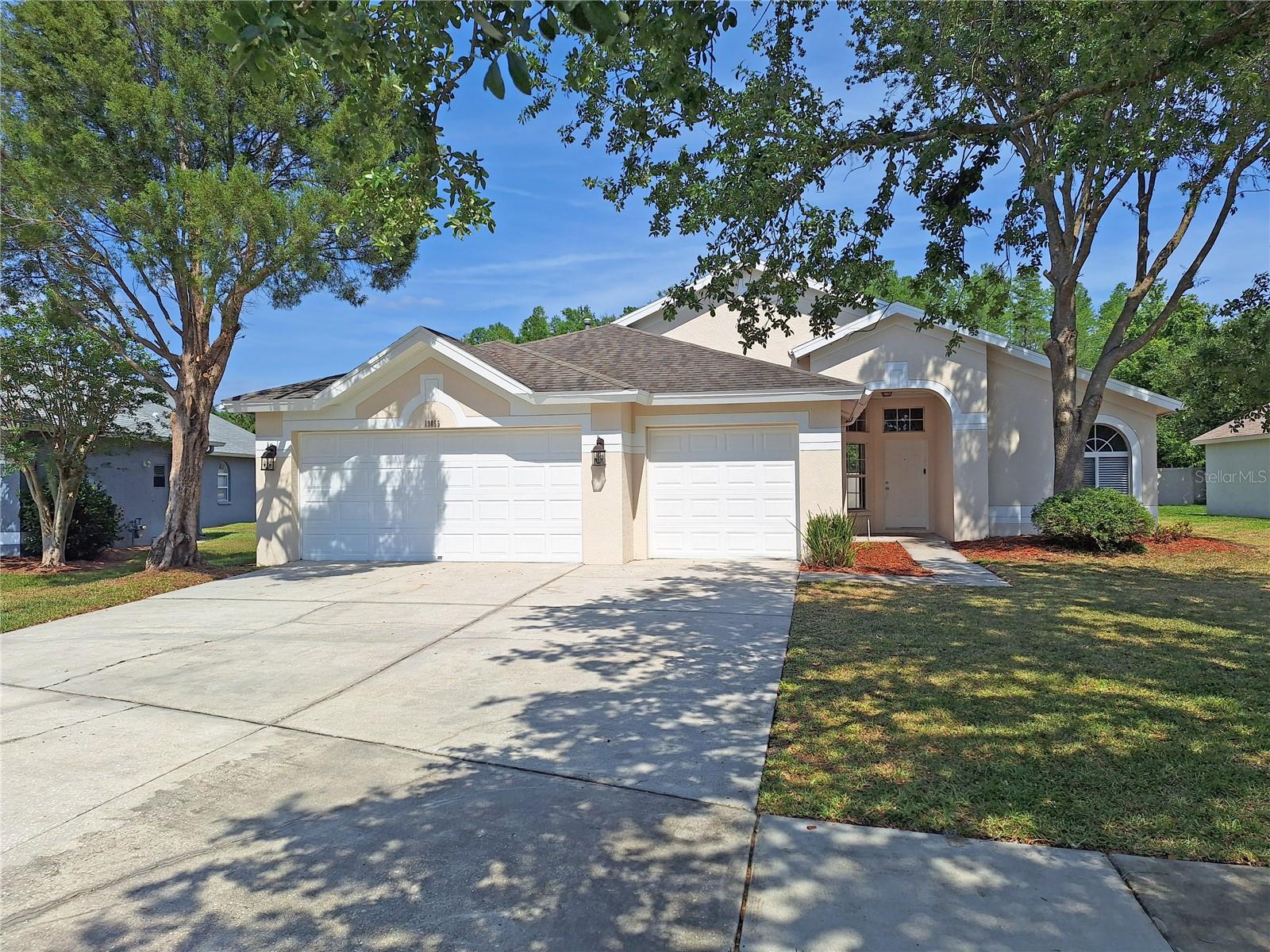 Image 2 of 33 For 19855 Ellendale Drive