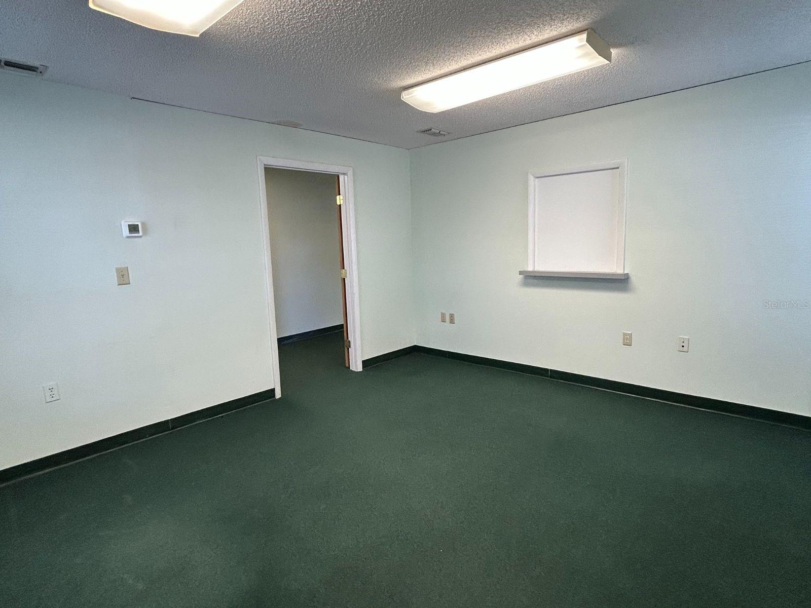 Listing photo id 9 for 7509 Little Road