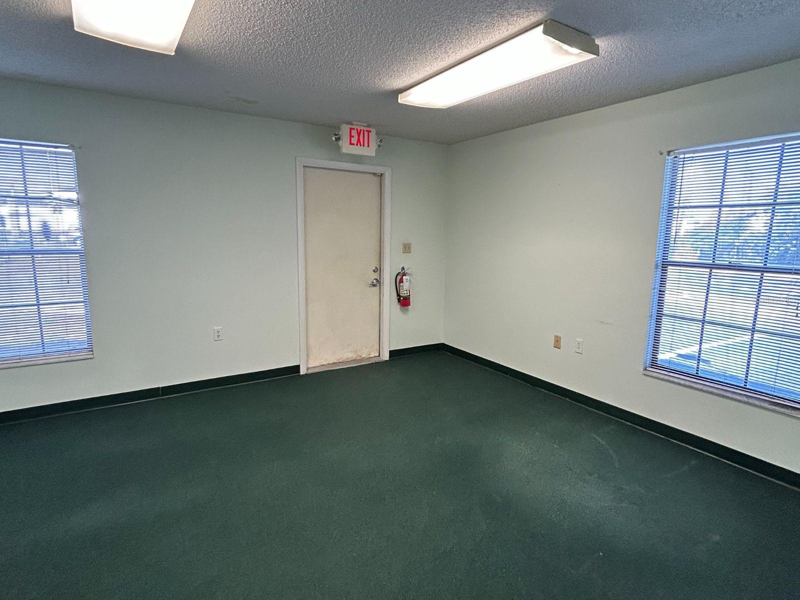 Listing photo id 0 for 7509 Little Road