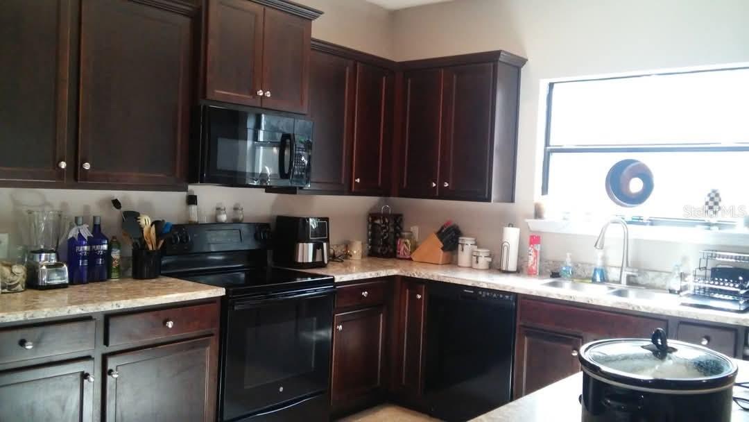 Image 5 of 16 For 9007 49th Avenue E