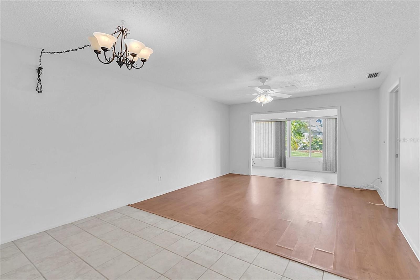 Image 13 of 42 For 3819 Teeside Drive