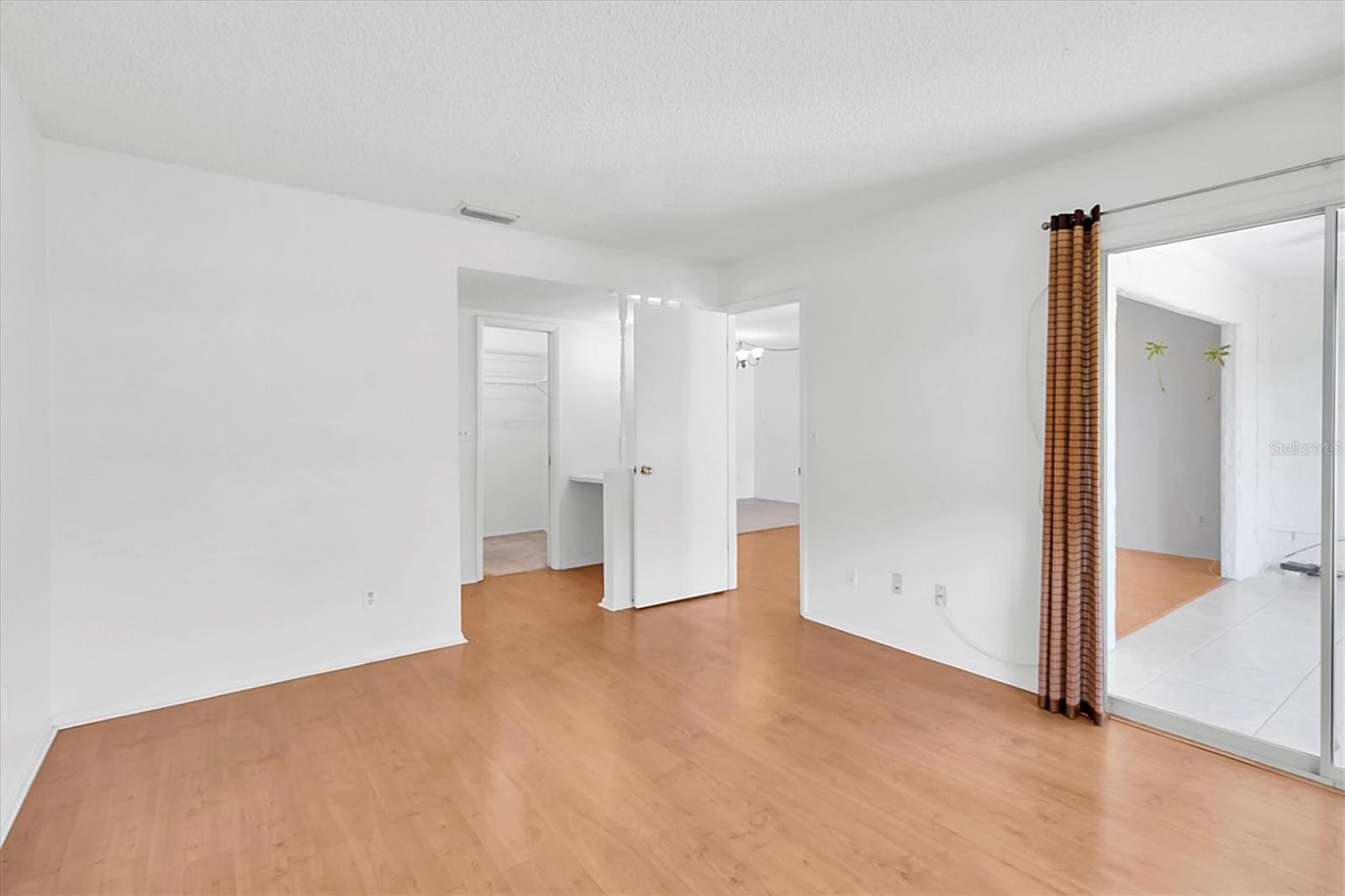Image 20 of 42 For 3819 Teeside Drive