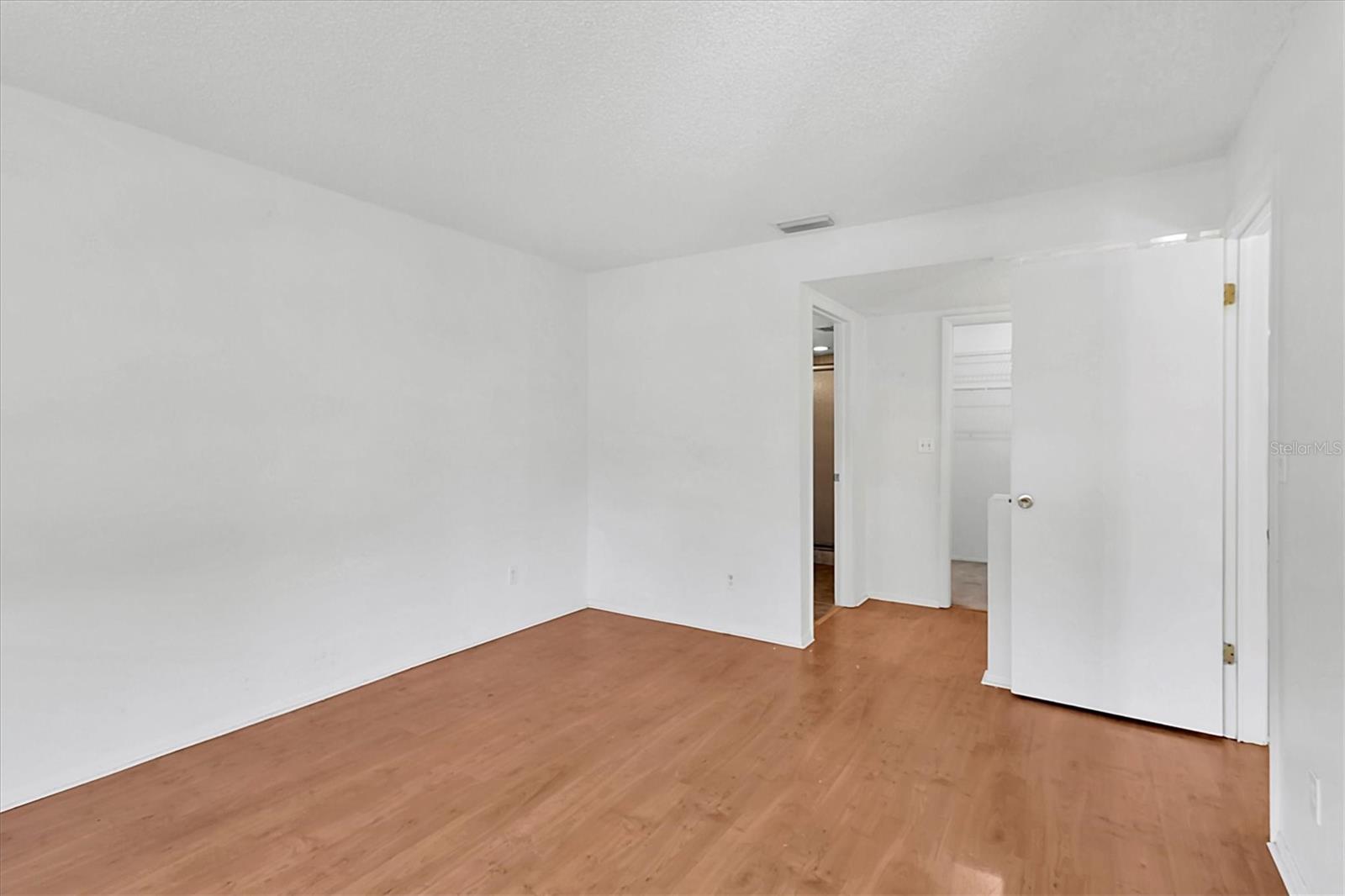 Image 21 of 42 For 3819 Teeside Drive