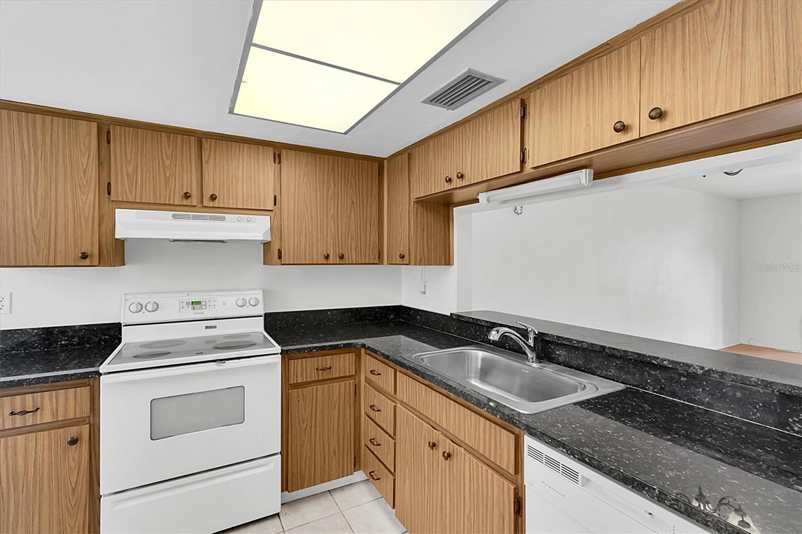 Image 6 of 42 For 3819 Teeside Drive