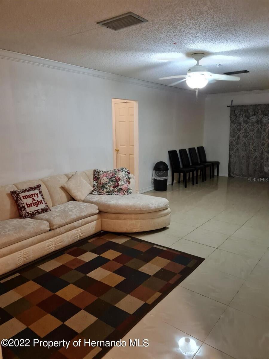 Image 3 of 17 For 1127 Lodge Circle