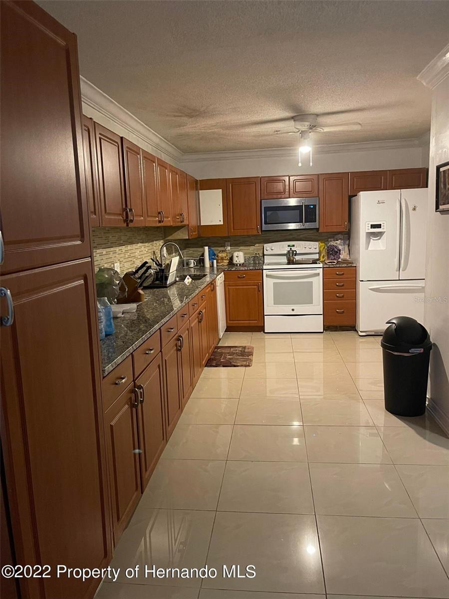 Image 6 of 17 For 1127 Lodge Circle