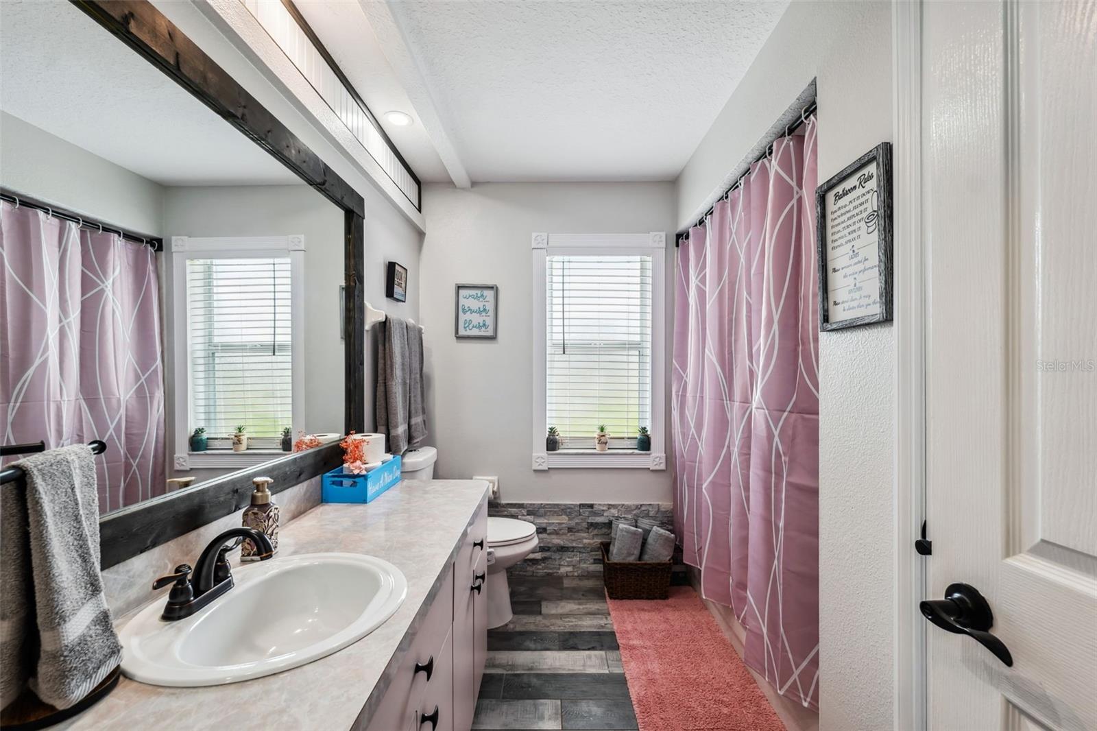 Listing photo id 36 for Address Not Provided