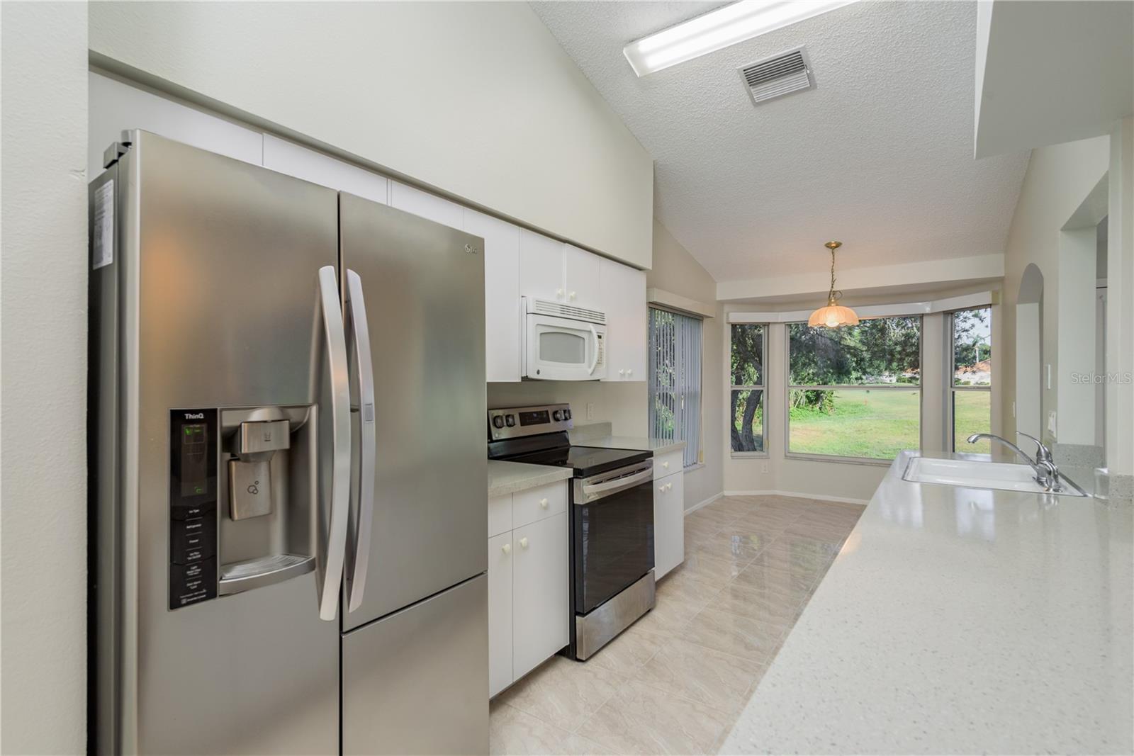 Image 11 of 38 For 5931 Precious View Court