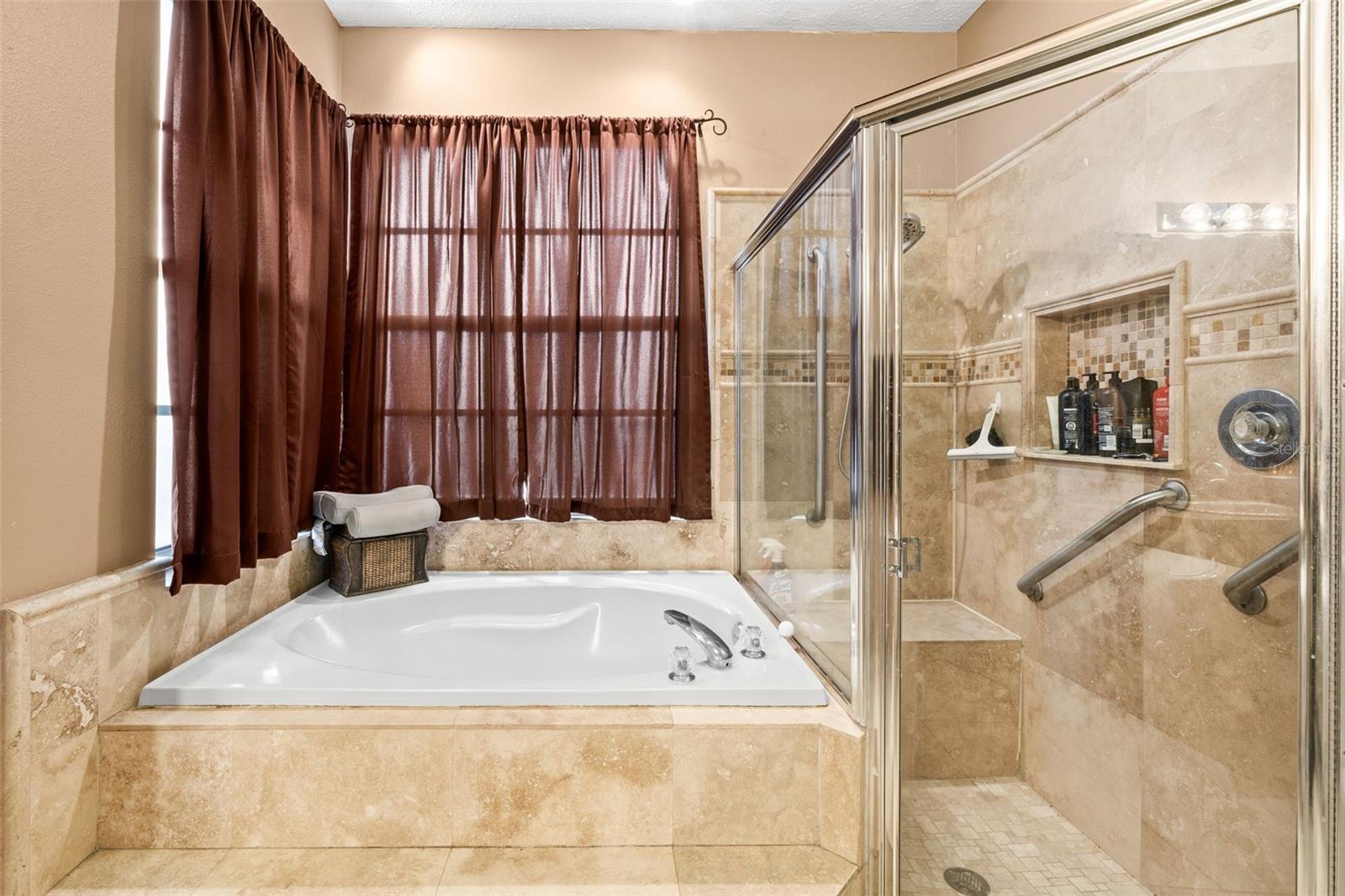 Image 4 of 21 For 12040 Penzance Lane