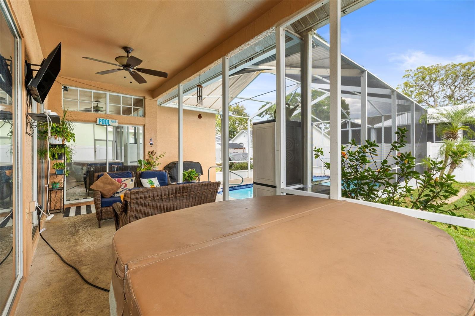 Image 5 of 21 For 12040 Penzance Lane